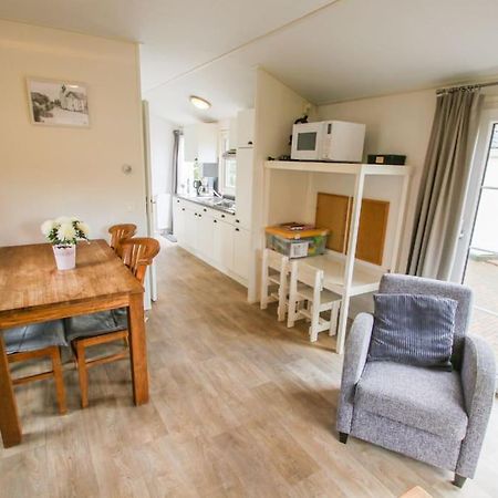 אפ Luxe Vrijstaande Chalet מראה חיצוני תמונה