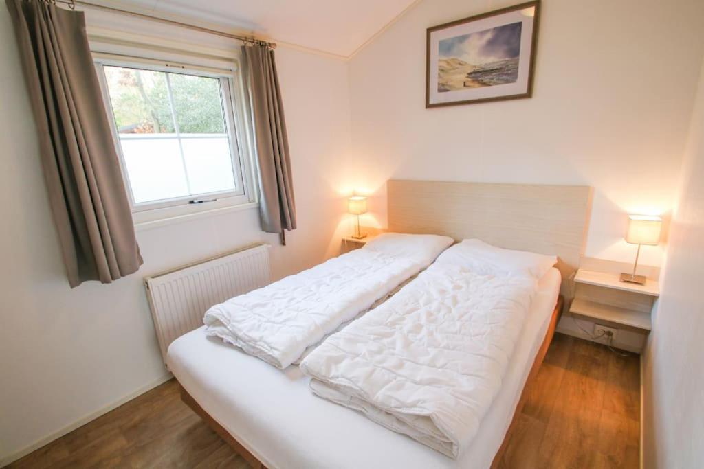 אפ Luxe Vrijstaande Chalet מראה חיצוני תמונה